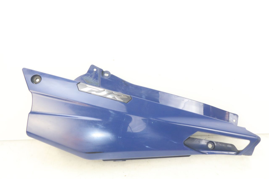 photo de LEFT UNDERSEAT COVER YAMAHA FJR ABS 1300 (2016 - 2020)