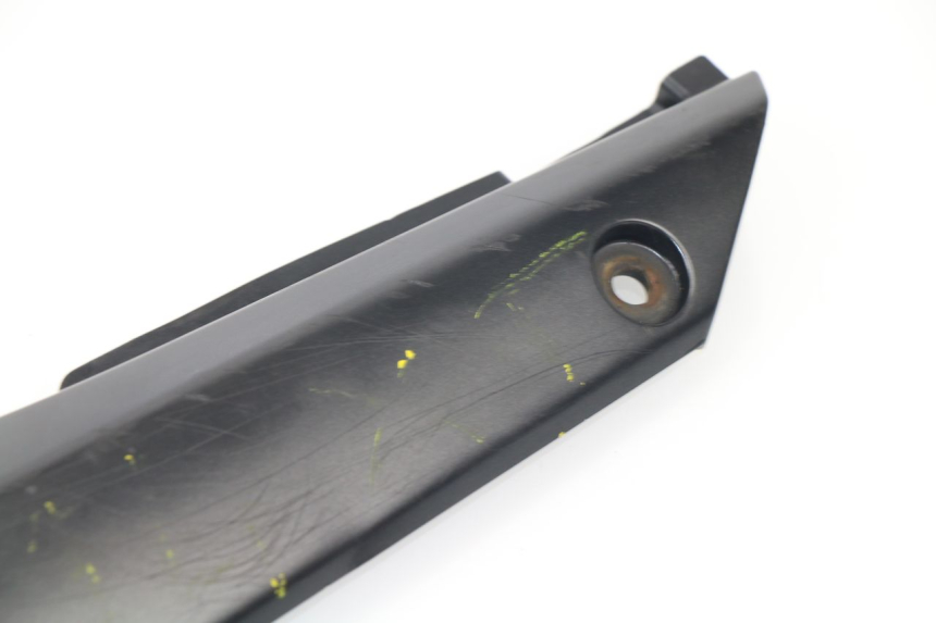 photo de LEFT UNDERSEAT PANEL SUZUKI GSF N BANDIT 1250 (2007 - 2010)