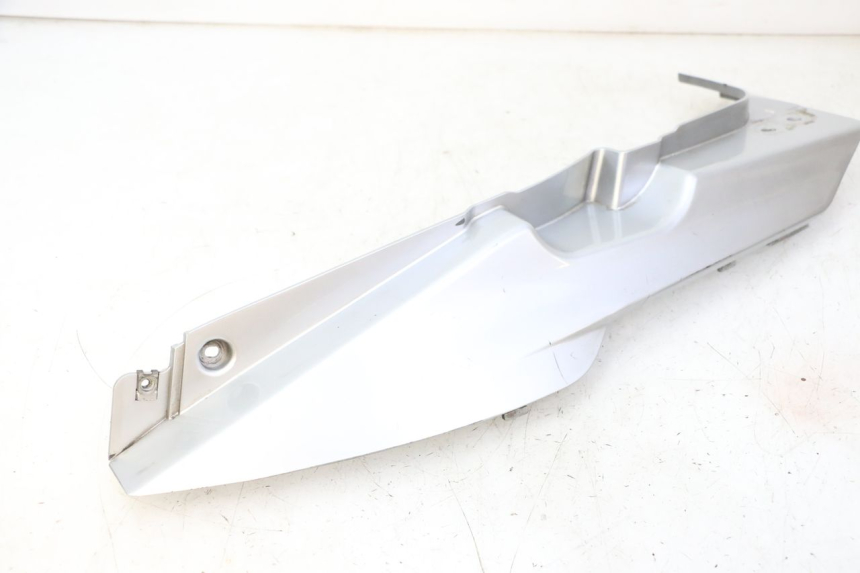 photo de LEFT UNDERSEAT PANEL DAELIM HISTORY 125 (2001 - 2002)