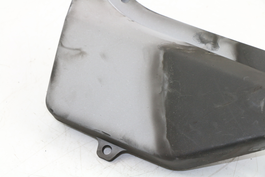 photo de LEFT UNDERSEAT PANEL HONDA CLR CITYFLY 125 (1998 - 2003)