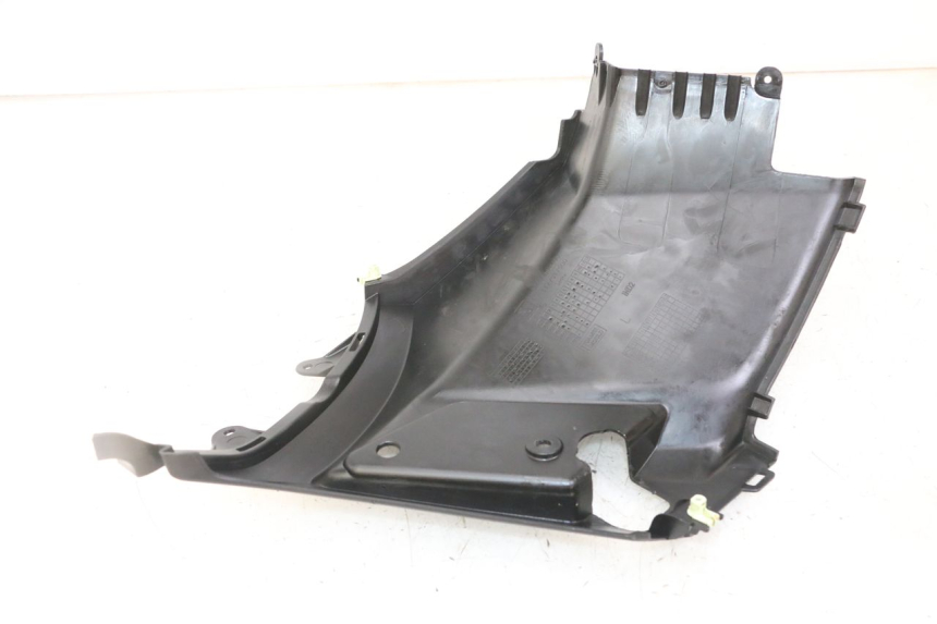 photo de LEFT UNDERSEAT COVER PEUGEOT KISBEE 2T 50 (2018 - 2022)