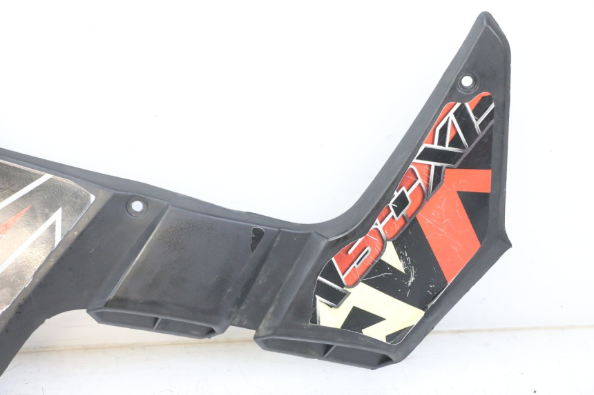 photo de LEFT UNDERSEAT PANEL MASAI XL 50 (2012 - 2019)