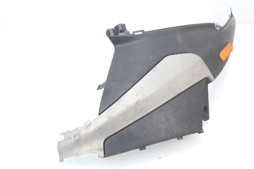 photo de LEFT UNDERSEAT PANEL PIAGGIO NRG 50 (2004 - 2017)