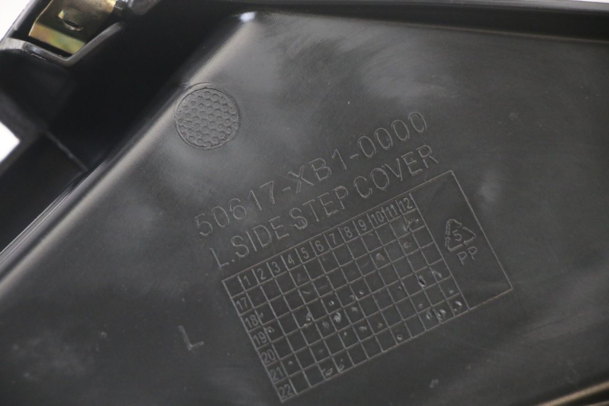 photo de LEFT UNDERSEAT PANEL SYM ORBIT III 3 4T 50 (2021 - 2025)