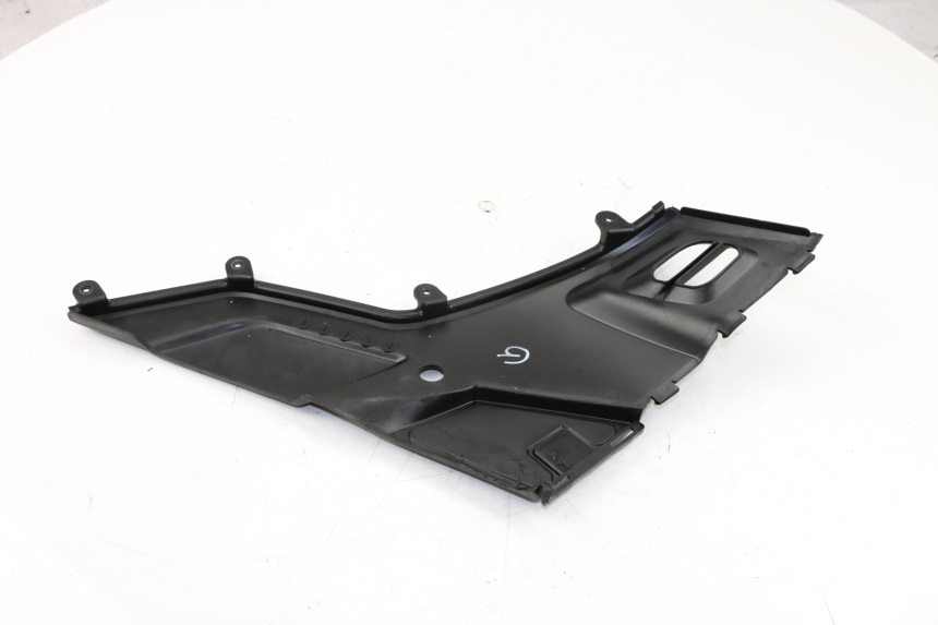 photo de LEFT UNDERSEAT PANEL KYMCO PEOPLE S 125 (2000 - 2008)