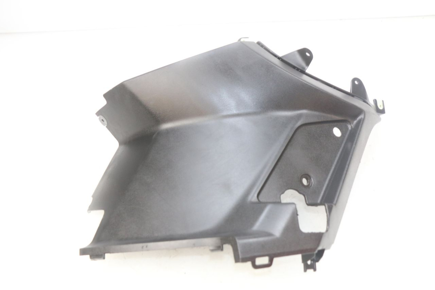 photo de LEFT UNDERSEAT COVER PEUGEOT KISBEE 4T 50 (2018 - 2022)