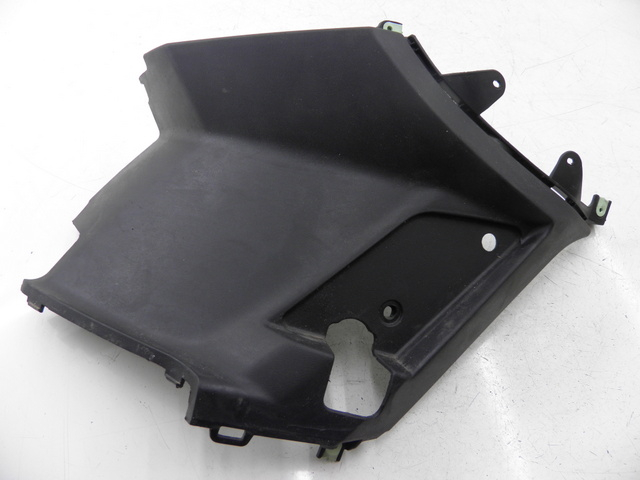 photo de LEFT UNDERSEAT PANEL PEUGEOT KISBEE 4T 50 (2010 - 2017)