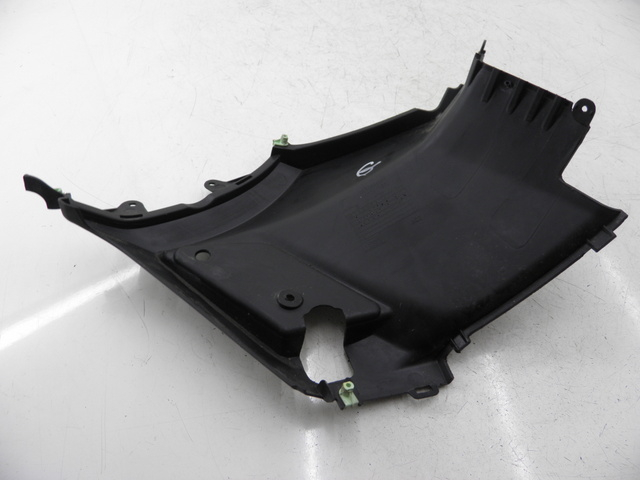 photo de LEFT UNDERSEAT PANEL PEUGEOT KISBEE 4T 50 (2010 - 2017)