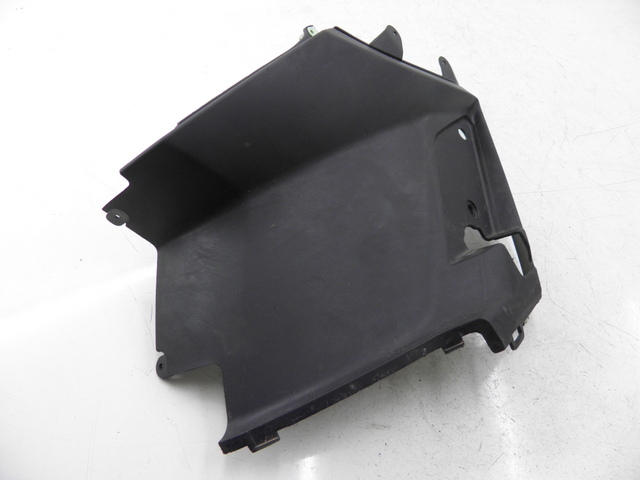 photo de LEFT UNDERSEAT PANEL PEUGEOT KISBEE 4T 50 (2010 - 2017)