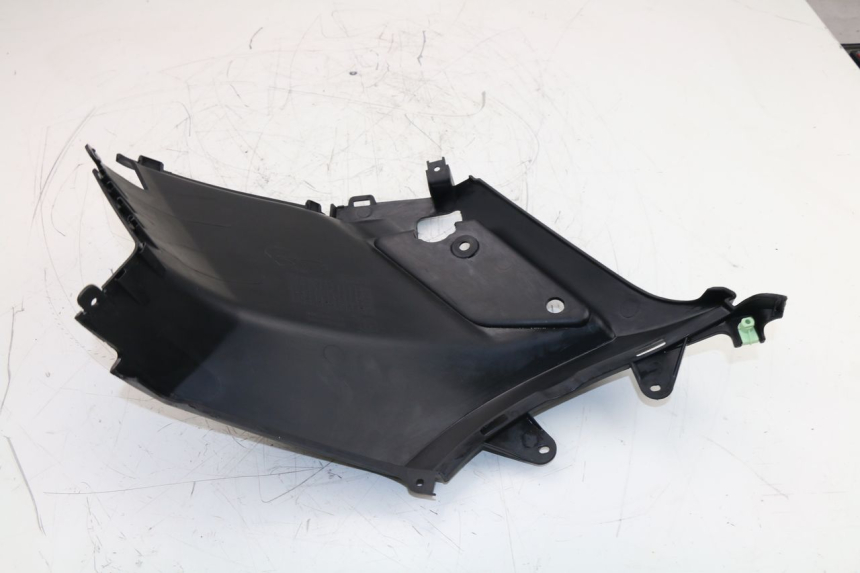 photo de LEFT UNDERSEAT PANEL PEUGEOT KISBEE 4T 50 (2010 - 2017)