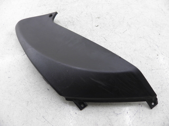 photo de LEFT UNDERSEAT PANEL PIAGGIO FLY 125 (2005 - 2012)