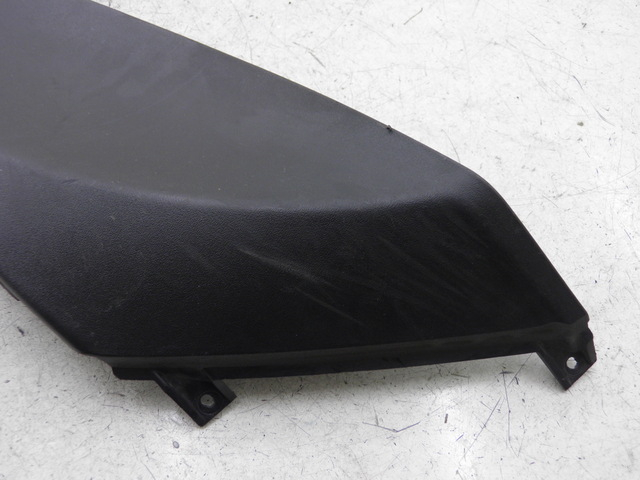 photo de LEFT UNDERSEAT PANEL PIAGGIO FLY 125 (2005 - 2012)