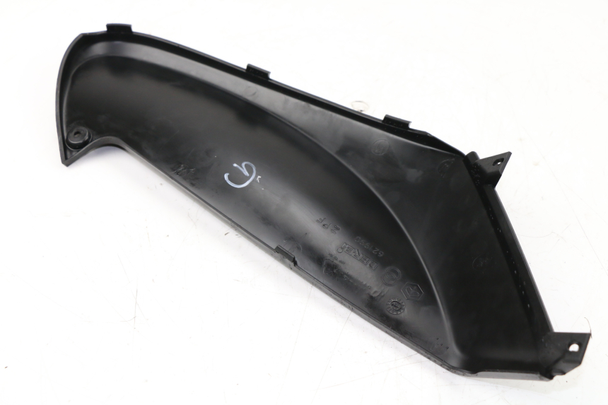 photo de LEFT UNDERSEAT PANEL PIAGGIO FLY 2T 50 (2004 - 2017)