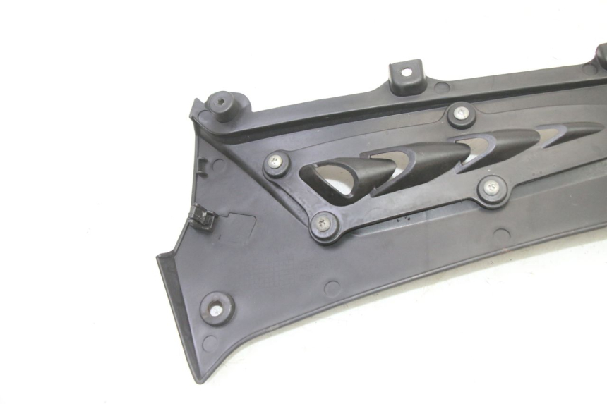 photo de LEFT UNDERSEAT PANEL MAG POWER R-STREET 50 (2016 - 2025)