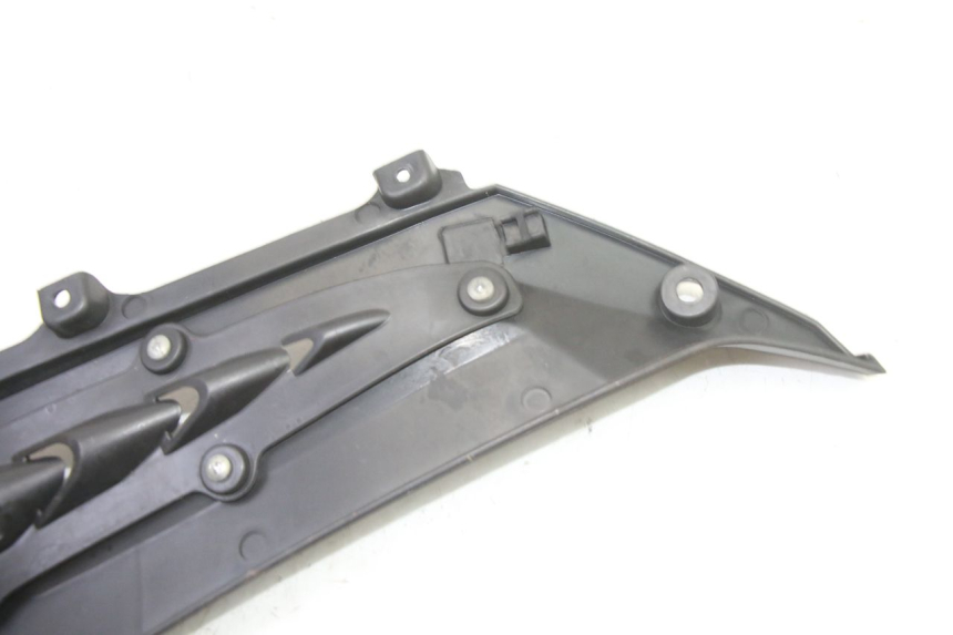 photo de LEFT UNDERSEAT PANEL MAG POWER R-STREET 50 (2016 - 2025)