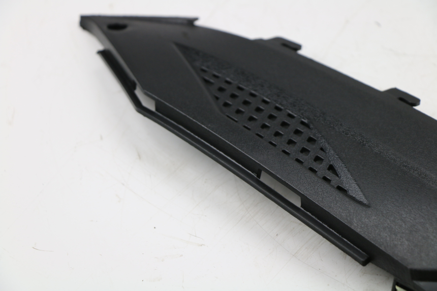 photo de LEFT UNDERSEAT PANEL RIDE RACE 2T 50 (2012 - 2017)