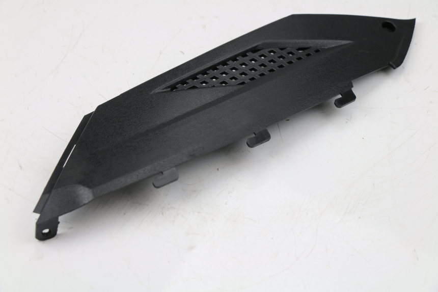 photo de LEFT UNDERSEAT PANEL RIDE RACE 2T 50 (2012 - 2017)