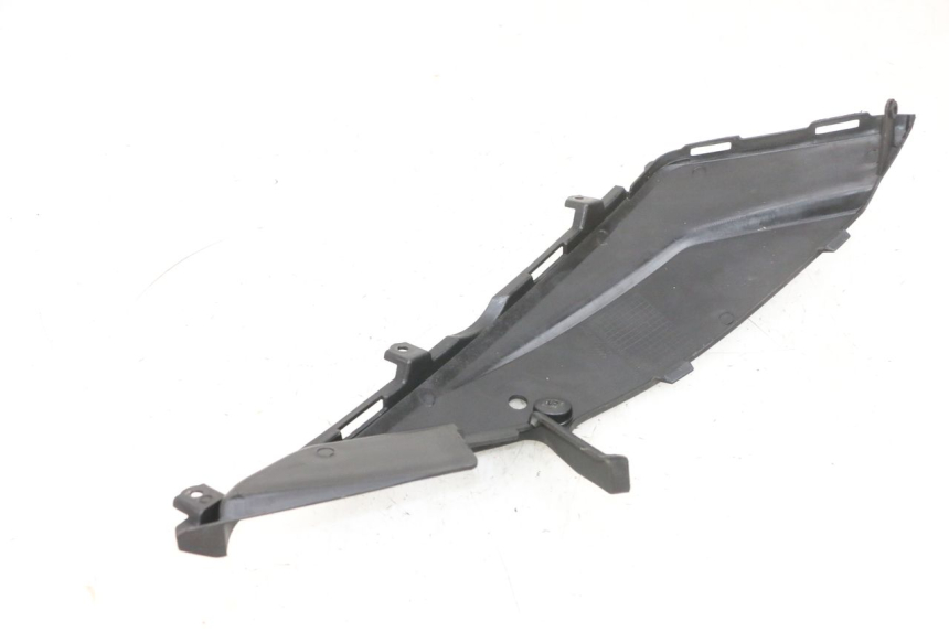 photo de LEFT UNDERSEAT PANEL DAELIM S1 125 (2007 - 2016) - Zoom on usage condition