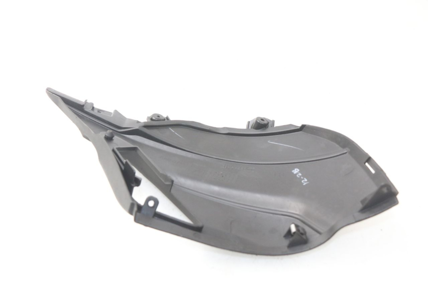photo de LEFT UNDERSEAT PANEL APRILIA SR 2T 50 (2018 - 2022)