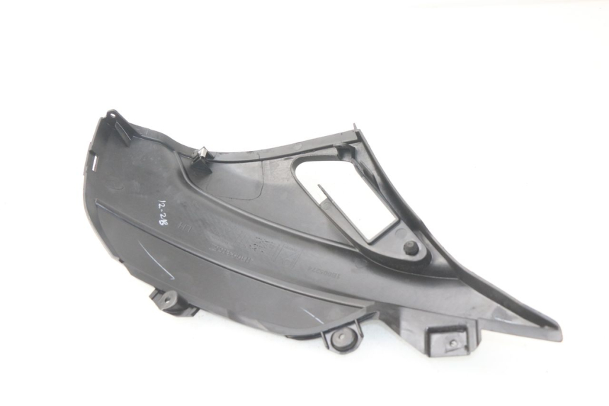 photo de LEFT UNDERSEAT PANEL APRILIA SR 2T 50 (2018 - 2022)