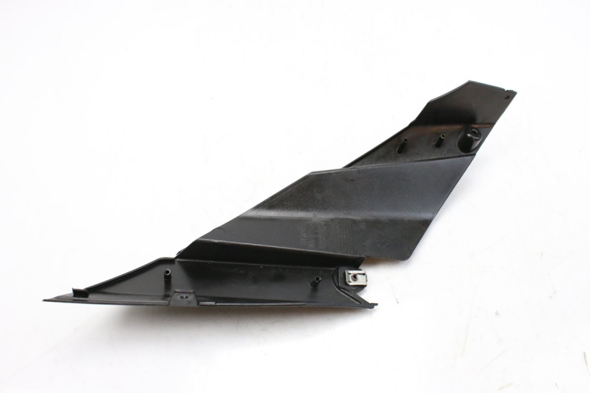 photo de LEFT UNDERSEAT COVER APRILIA SR R 2T LC 50 (2018 - 2021)