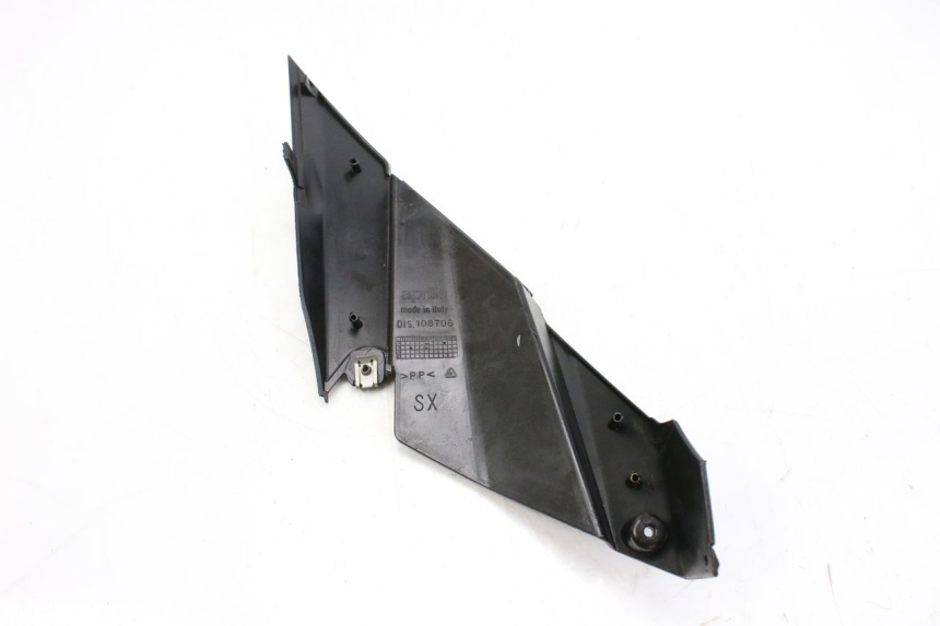 photo de LEFT UNDERSEAT COVER APRILIA SR R 2T LC 50 (2018 - 2021)