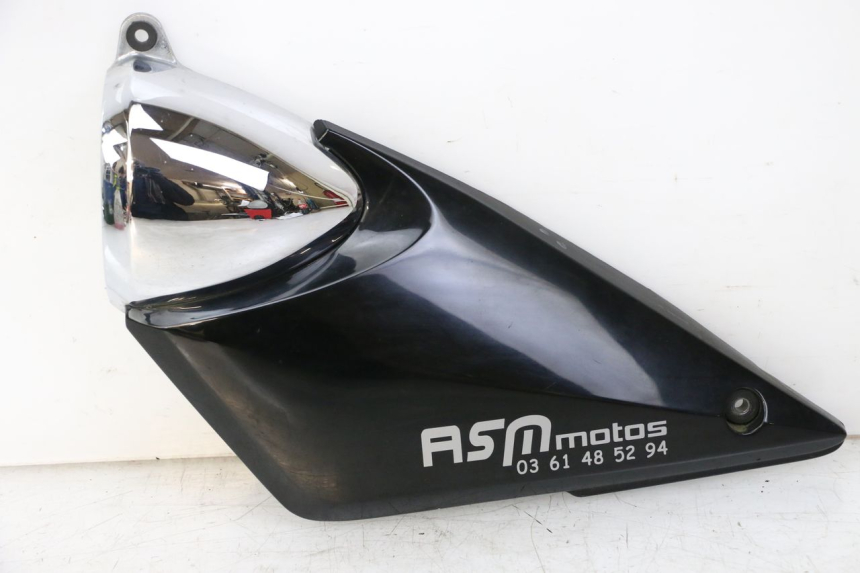photo de LEFT UNDERSEAT COVER SUZUKI GSF S BANDIT 600 (2000 - 2004)
