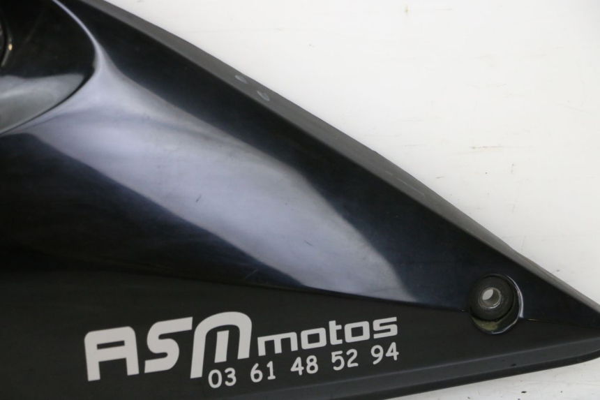 photo de LEFT UNDERSEAT COVER SUZUKI GSF S BANDIT 600 (2000 - 2004)