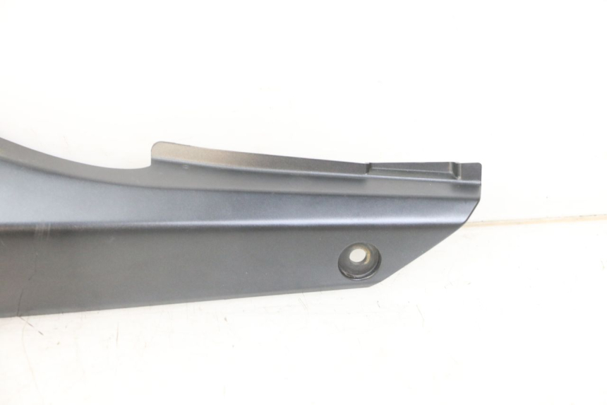 photo de LEFT UNDERSEAT PANEL SUZUKI GSX F GSXF 650 (2007 - 2015)
