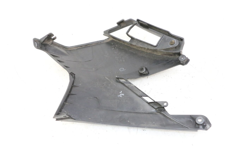 photo de LEFT UNDERSEAT COVER APRILIA SXR 50 (2021 - 2023)