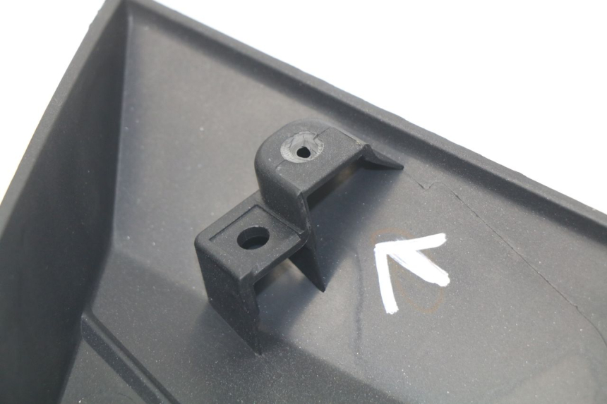 photo de LEFT UNDERSEAT PANEL YAMAHA XMAX X-MAX ABS 125 (2014 - 2016) - Product overview