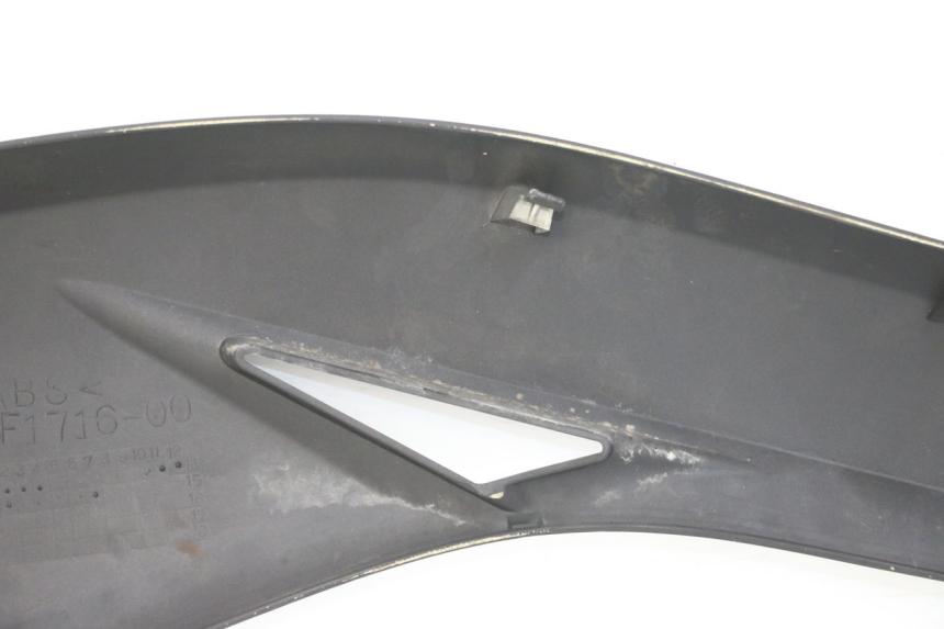 photo de LEFT UNDERSEAT PANEL YAMAHA X-MAX XMAX ABS 250 (2010 - 2014)