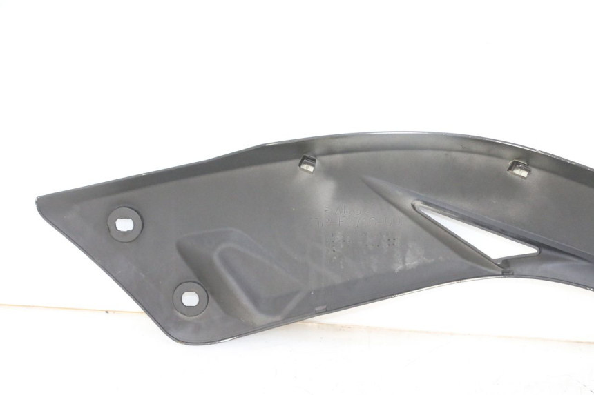 photo de LEFT UNDERSEAT COVER YAMAHA X-MAX XMAX 125 (2010 - 2014)