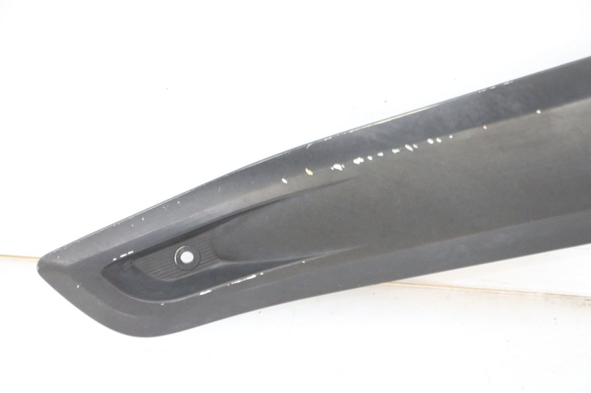 photo de LEFT UNDERSEAT COVER YAMAHA X-MAX XMAX 125 (2010 - 2014)