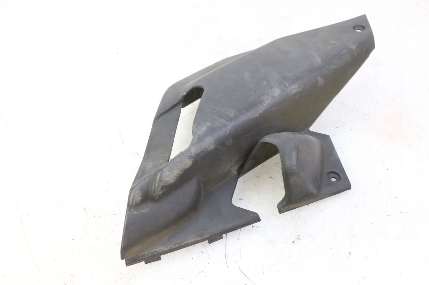 photo de LEFT UNDERSEAT COVER YAMAHA X-MAX XMAX 250 (2006 - 2009)