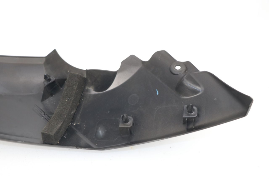 photo de LEFT UNDERSEAT PANEL YAMAHA XP T-MAX TMAX 530 (2015 - 2016)