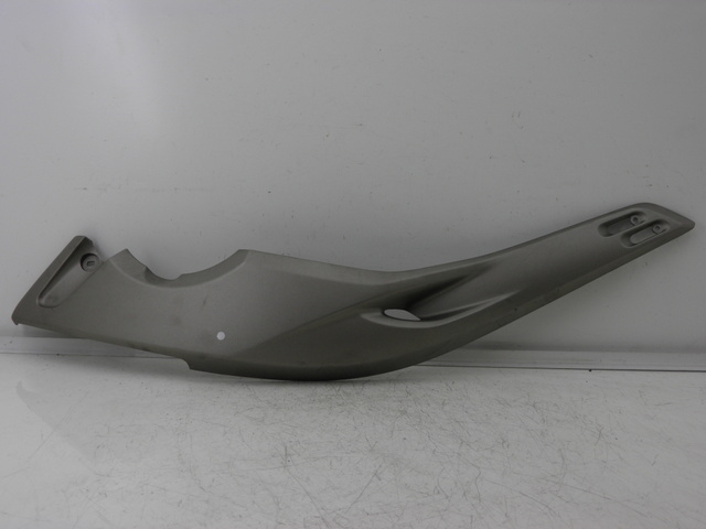 photo de LEFT UNDERSEAT PANEL YAMAHA XP T-MAX TMAX 500 (2004 - 2007)