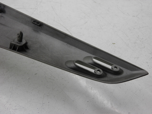 photo de LEFT UNDERSEAT PANEL YAMAHA XP T-MAX TMAX 500 (2004 - 2007)