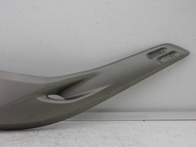 photo de LEFT UNDERSEAT PANEL YAMAHA XP T-MAX TMAX 500 (2004 - 2007)