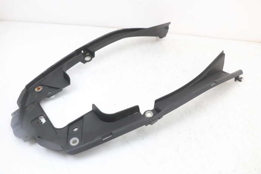 photo de UNDERSEAT PANEL LONGJIA EASY MAX 125 (2020 - 2024)