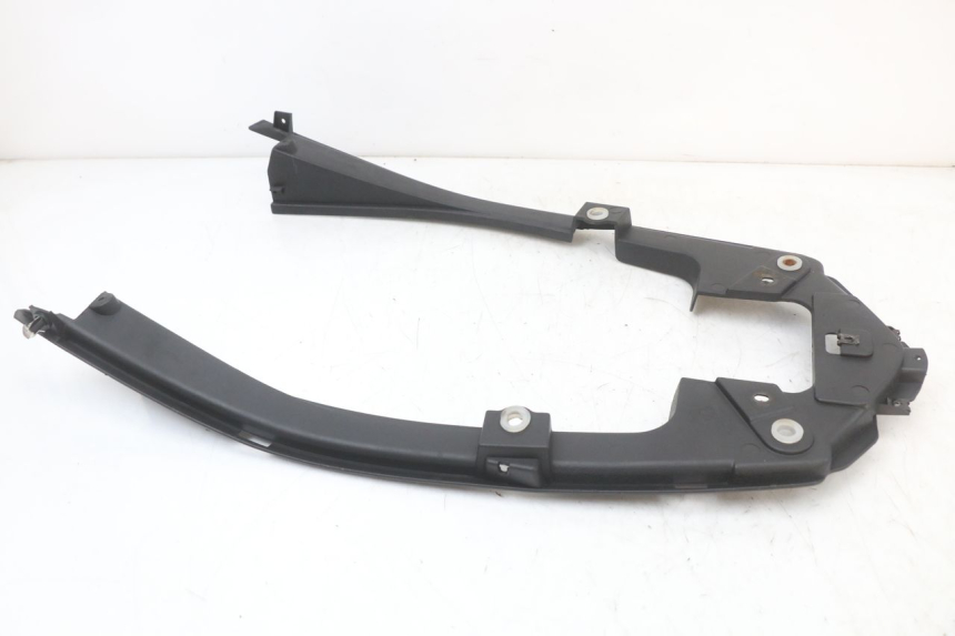 photo de UNDERSEAT PANEL LONGJIA EASY MAX 125 (2020 - 2024)