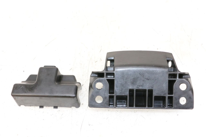 photo de UNDERSEAT PANEL HONDA PCX (JF57/JF64) 125 (2014 - 2018)