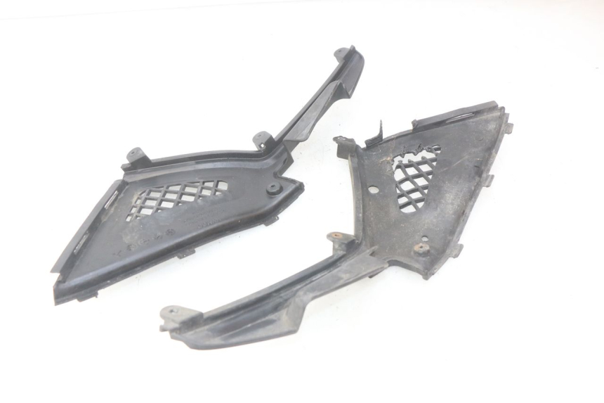 photo de UNDERSEAT COVER KYMCO PEOPLE 250 (2004 - 2008)