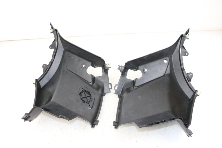 photo de UNDERSEAT PANEL PEUGEOT KISBEE 2T 50 (2018 - 2022)