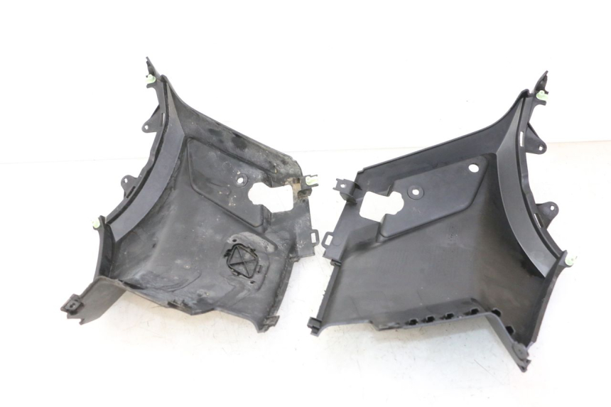 photo de UNDERSEAT PANEL PEUGEOT STREETZONE I NAKED 2T 50 (2018 - 2020)