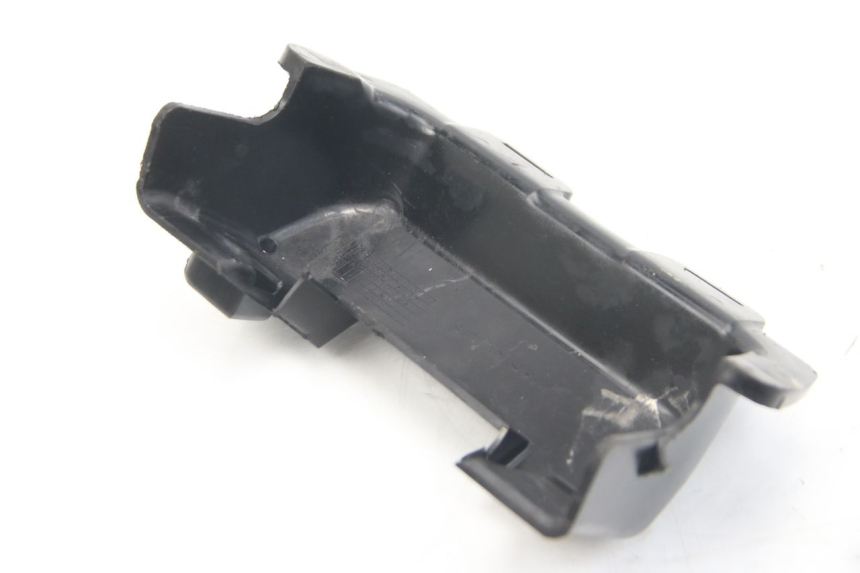 photo de UNDERSEAT PANEL SUZUKI SV S 650 (1999 - 2002)