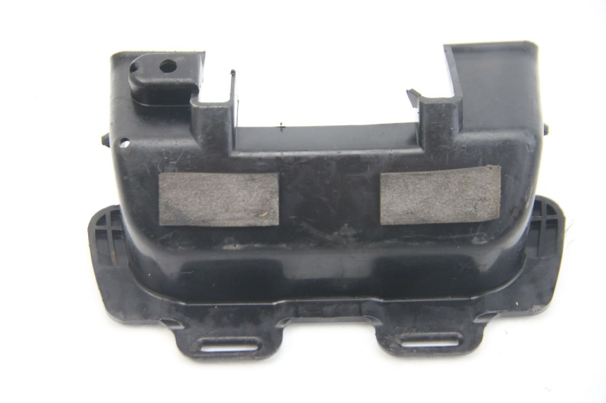 photo de UNDERSEAT PANEL SUZUKI SV S 650 (1999 - 2002)