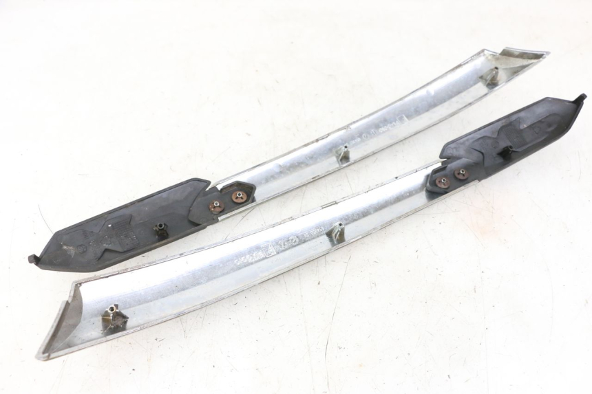 photo de UNDERSEAT PANEL PIAGGIO XEVO - X EVO 125 (2007 - 2016) - Component detail