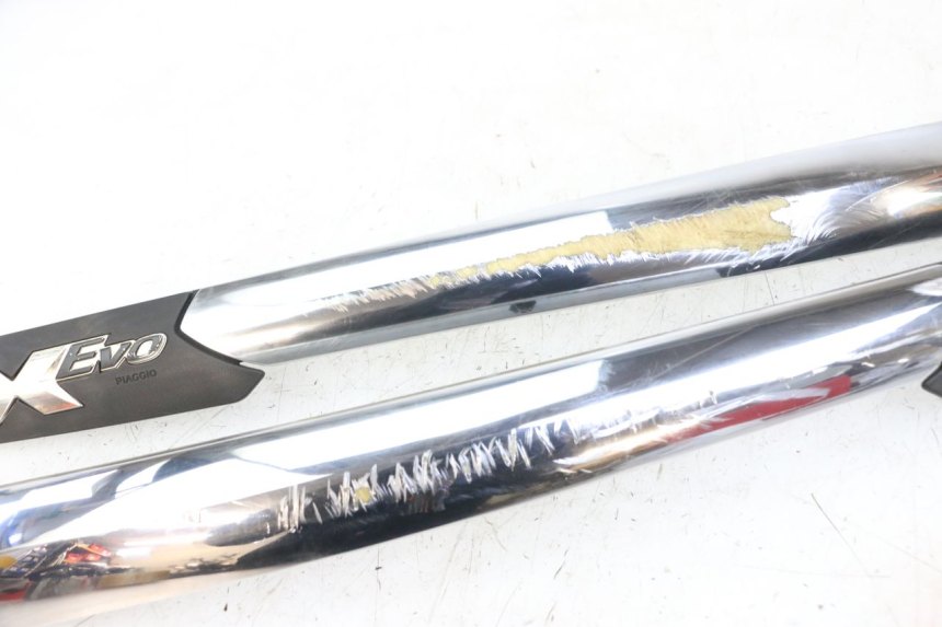 photo de UNDERSEAT PANEL PIAGGIO XEVO - X EVO 125 (2007 - 2016) - Zoom on usage condition