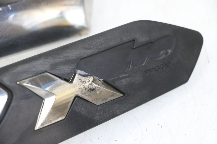 photo de UNDERSEAT PANEL PIAGGIO XEVO - X EVO 125 (2007 - 2016) - Technical close-up